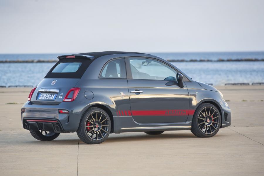  Abarth 695C XSR Yamaha (312) 2017 года  (фото 11 из 44)
